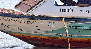 Tayland'daki Chao Phraya Nehri'nde iki tekne çarpıştı: 4 yaralı