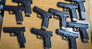 Türkiye'den giden tırdaki 10 tabanca Bulgar gümrüğüne takıldı