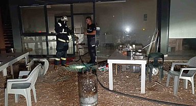 Yapı Markette çıkan yangın atölyeye ulaşmadan söndürüldü