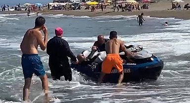 Yasağa rağmen denize giren aynı aileden 4 kişi ölümün kıyısından alındı