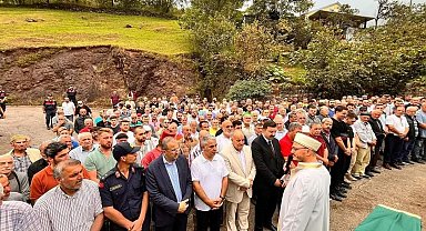 Yayla evinde yakılan evde hayatını kaybeden Kasım Altuntaş toprağa verildi