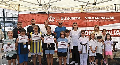 Yaz okulu öğrencileri yıl sonu şenliğinde buluştu