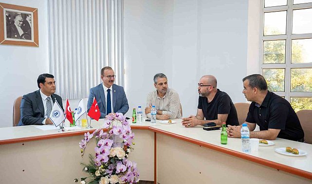Yılmaz, Şehitkamil'in dört bir yanına ziyaretler gerçekleştirdi