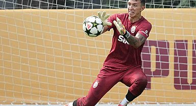 Young Boys maçı öncesi Fernando Muslera takımla çalıştı