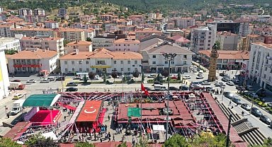 Yozgat'ta İşyurtları Ürün ve El Sanatları Fuarı ziyaretçi akınına uğradı