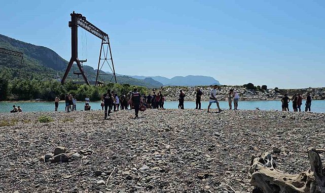 Yüzmek için dereye giren genç öldü