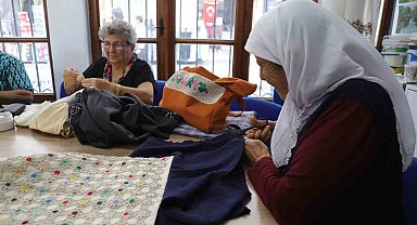 100 Yaş Evi'nde "Geri Dönüşüm" Atölyesi ile eskiler yenilenerek değerleniyor