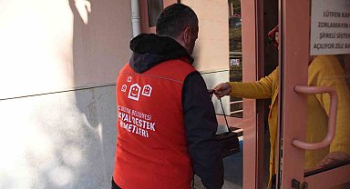 300'e yakın aileye bin liralık kırtasiye yardımı yapıldı