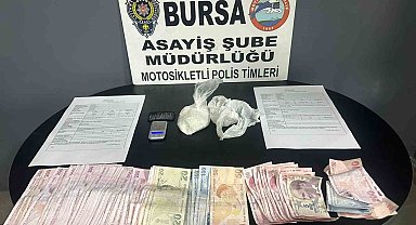 'Dur' ihtarına uymayarak kaçan otomobil mısır tarlasında yakalandı