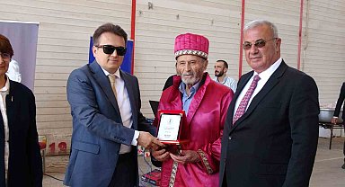 57 yıllık saat tamircisi Burdur'un Ahi'si seçildi