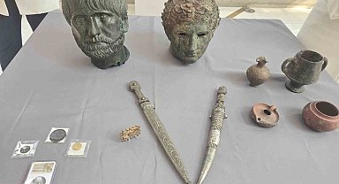 ABD'deki 14 tarihi eser Türkiye'ye iade edildi