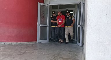 Adana'da birçok farklı suçtan aranan 1'i kadın 3 hükümlü yakalandı