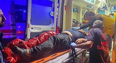 Adıyaman'da iki hafif ticari araç çarpıştı: 3 yaralı