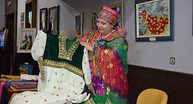 Afganistanlı Genç Ressam Muradi, Afgan renklerini Ankaralı sanatseverlerin beğenisine sundu