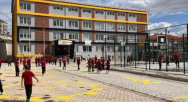Afyonkarahisar'da iki okul çoklu yabancı dil alanın da pilot okul seçildi
