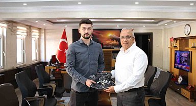 Ağrı Emniyet Müdürü Yılmaz İpar, başarılı personeli ödüllendirdi