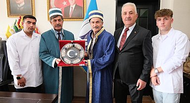 Ahilerden Başkan Aksun'a ziyaret