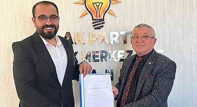 AK Parti'li Belediye Meclis Üyesi görevinden istifa etti