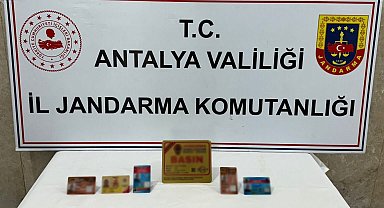 Alanya'da sahte basın kimliğiyle gezen şüpheli yakalandı