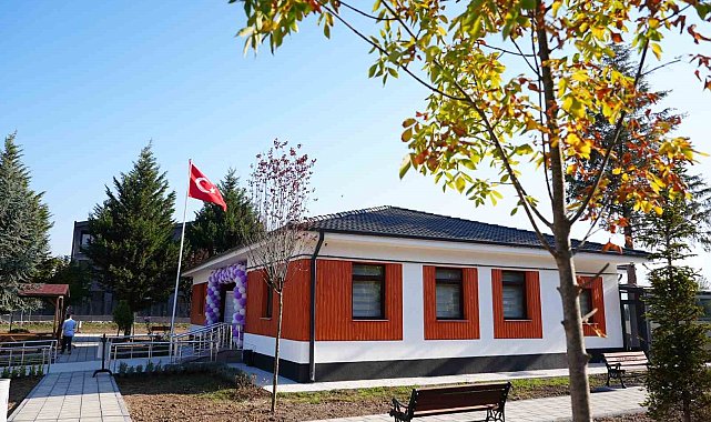 Alzheimer hastaları ve yakınlarına sosyal yaşam desteği