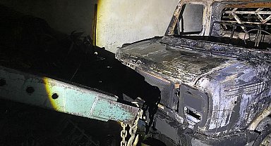 Antakya'da kamyonet alevlere teslim oldu