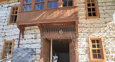 Antalya'da 400 yıllık düğmeli evler ayağa kaldırılıyor