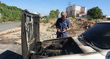 Antalya'da yanan araç kullanılamaz hale geldi