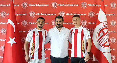 Antalyaspor'da Petrusenko ve Abdurrahim için imza töreni düzenlendi