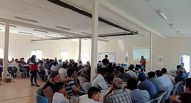Aslanapa'da üreticiler süt sağım hijyeni konusunda bilgilendirildi
