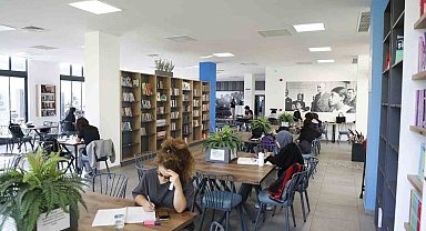 Aydın Büyükşehir Belediyesi 100. Yıl Öğrenci Çalışma Salonu gençlerin hizmetinde