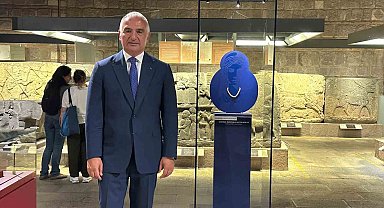 Bakan Ersoy: "Anadolu kökenli olan ve izinsiz yurtdışına çıkarıldığı ispat edilen eserleri yüzde 100'e yakın başarıyla ülkemize getirmeyi başarıyoruz"