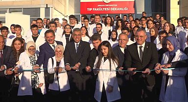 Bakan Memişoğlu: "Dünyada böyle bir depremin yarasını sarabilecek başka millet yok"