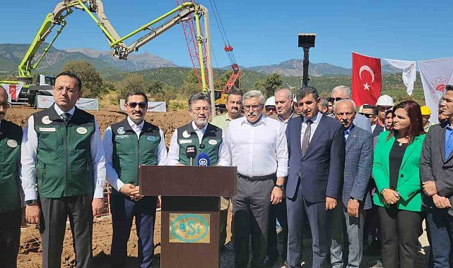 Bakan Yumaklı, Tahtaköprü Barajı sulama hattı çalışmalarını inceledi