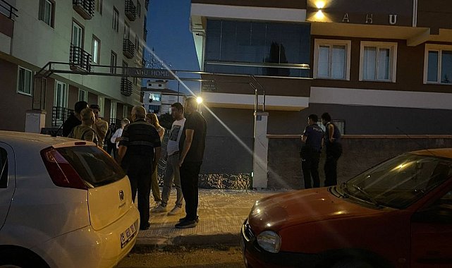 Balkondan düşen 16 yaşındaki genç ağır yaralandı