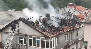 Bartın'da çatı yangını korkuttu