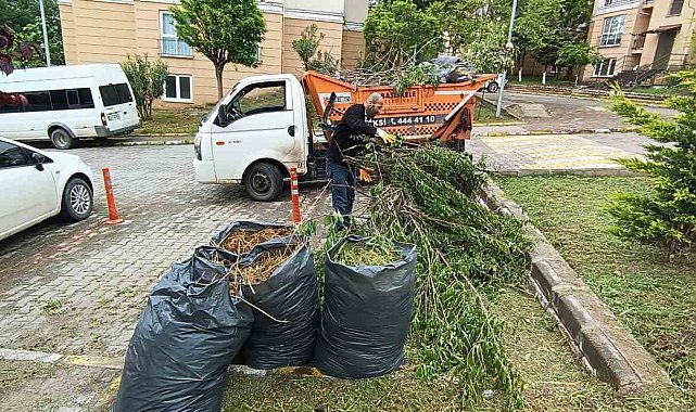 Başiskele'de moloz alım günlerine dikkat: "Evinizi Yenilerken Evimizi Kirletmeyelim"