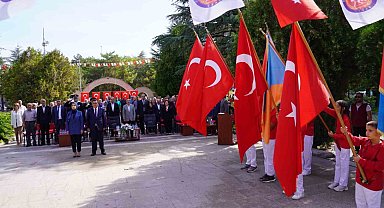 Başkan Ataç, Mahmudiye'nin kurtuluş yıldönümü programına katıldı