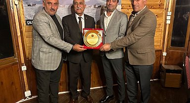 Başkan Azizoğlu'nda Karaaslan'a veda yemeği