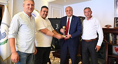 Başkan Bakkalcıoğlu'na, Vitraspor'dan ziyaret