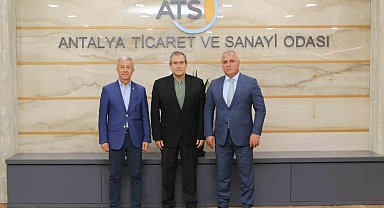 Başkan Erdem Antalya'da temaslarda bulundu
