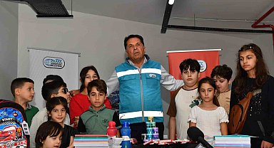 Başkan Özer'den eğitime katkı: 25 bin 600 çocuğa kırtasiye desteği