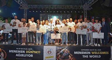 Başkan Pehlivan: "Bu gurur tüm Menemenli hemşehrilerimin"