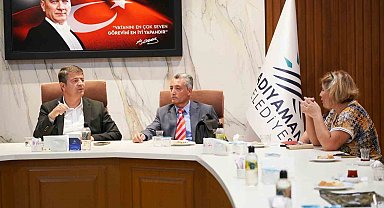 Başkan Tutdere, akademisyenlerle istişare toplantısı gerçekleştirdi