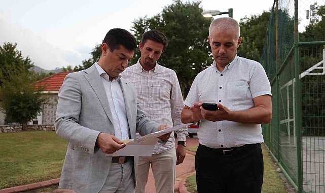 Başkan Ünlü, İçmeler Mahallesi'nde incelemelerde bulundu
