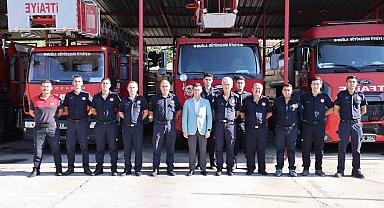 Başkan Ünlü'den itfaiyecilere ziyaret