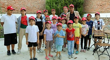 Başkan Yetişkin Kuvayi Milliye Anı Evi'nde çocuklarla buluştu