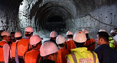 Bayburt Group İnşaat'ın 12 yıldır bitiremediği Kop Tüneli'nden vatandaşlar umudunu kesti