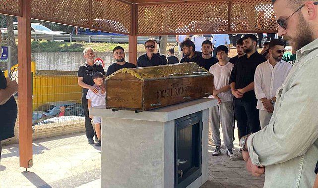 Bir ay önce evlenmişti, trafik kazasında hayatını kaybetti