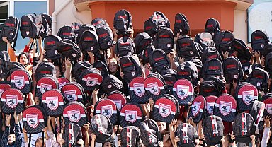 Bir Çanta Bir Hayal: Kırsaldaki öğrencilere Samsunspor çantası