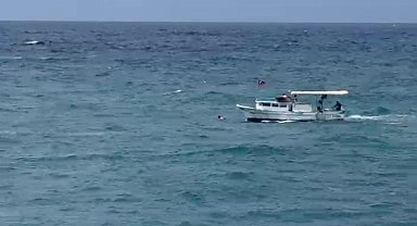 Boğulma tehlikesi geçiren adamı balıkçılar kurtardı